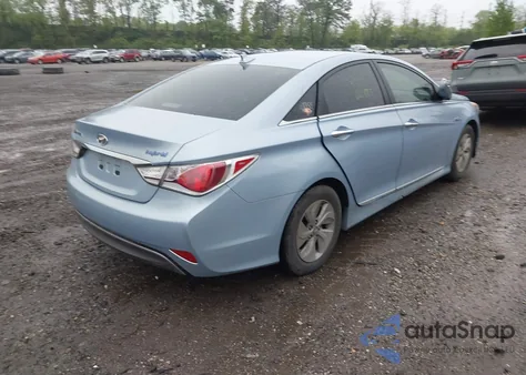 2014 Hyundai Sonata Hybrid z USA, uszkodzony, nr VIN KMHEC4A48EA109924